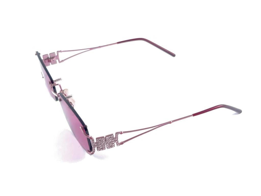 Vintage Versace Rimless Metallic Pink Frame Sunglasses 1990's Made in Italy For Sale 5