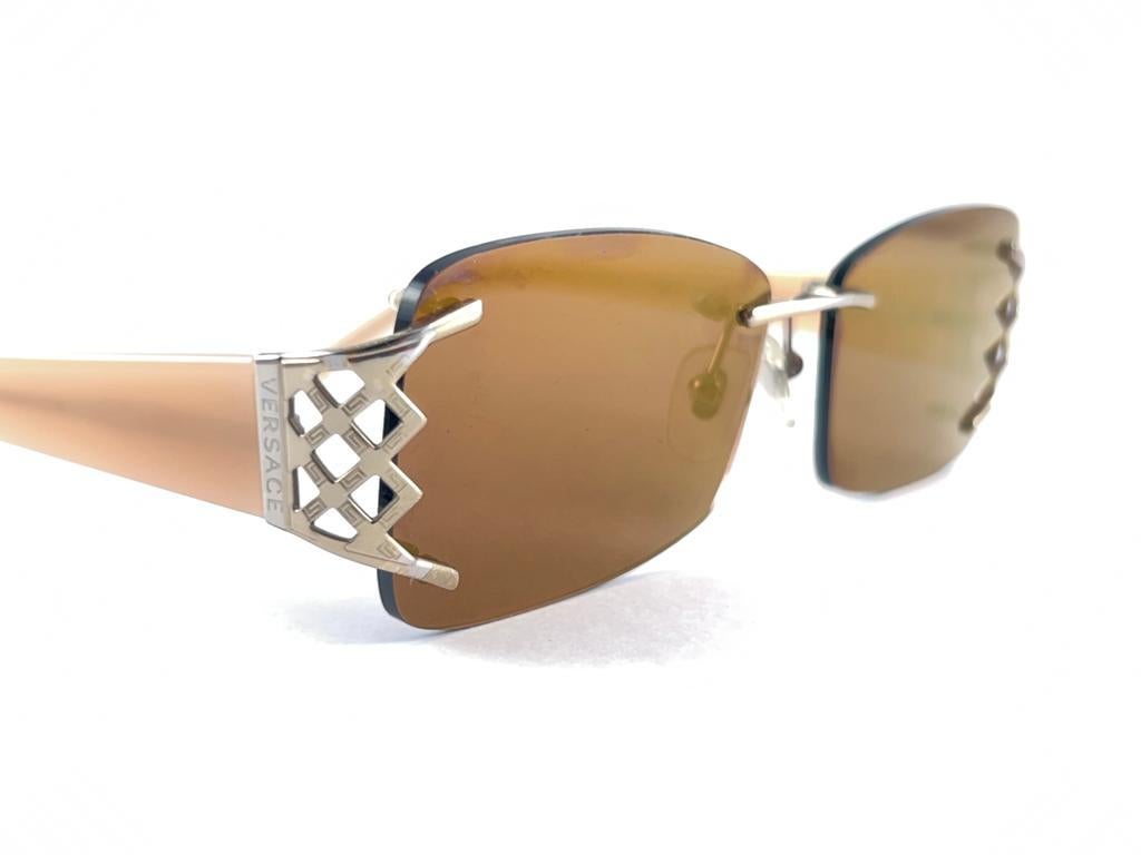 Vintage Versace Rimless Silver Gold Lenses Frame Sunglasses 1990's Made in Italy en vente 1