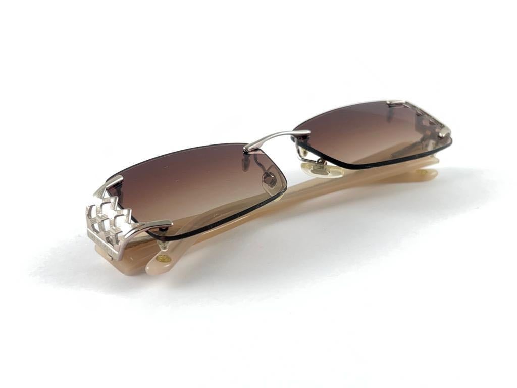 Vintage Versace Rimless Silver Gradient Frame Sunglasses 1990 Made in Italy For Sale 2