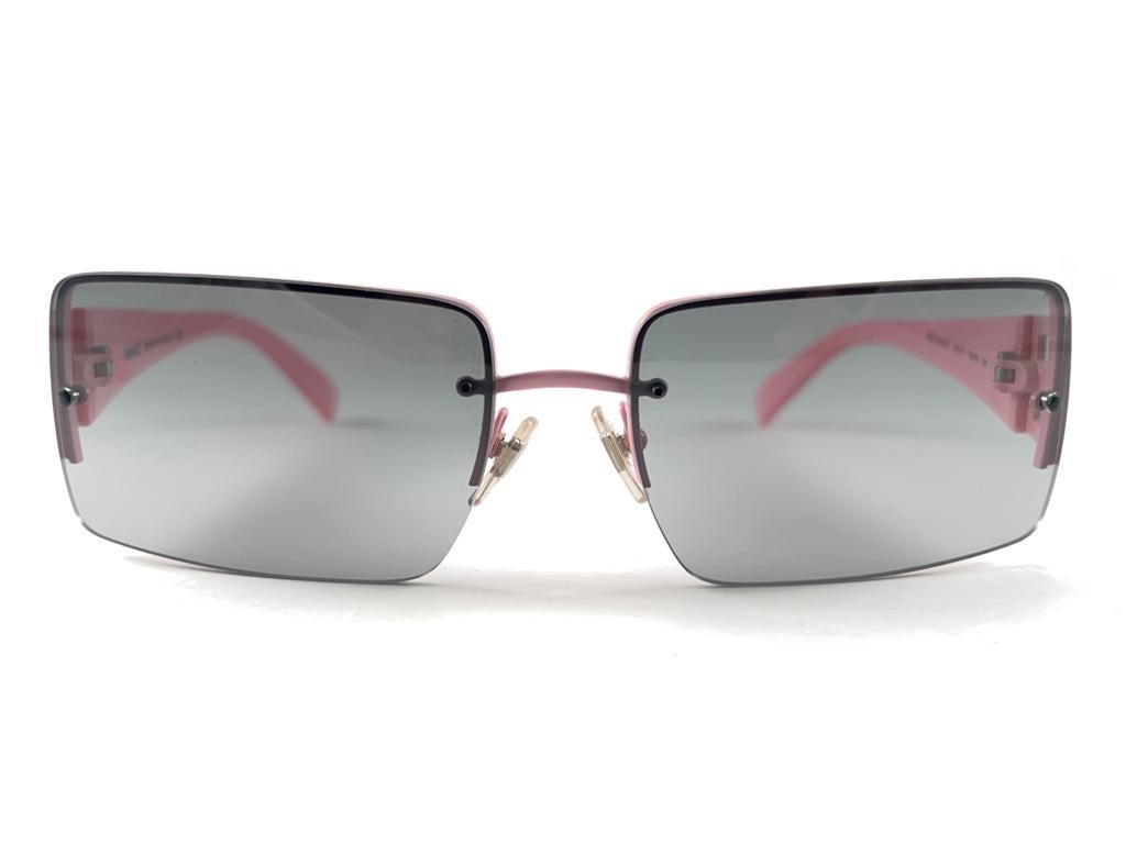 Vintage Versace Semi Rimless Rose Frame Sunglasses 1990 Made in Italy en vente 6