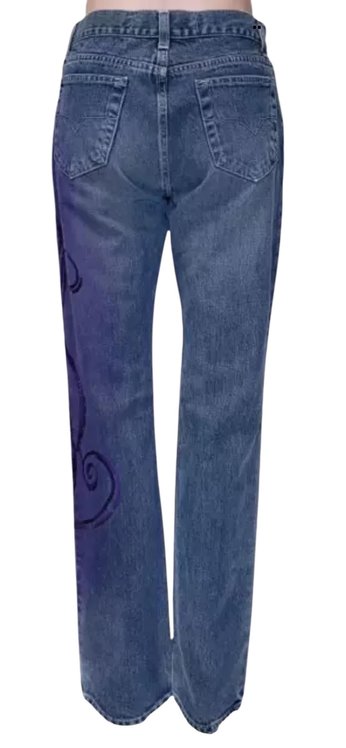 Vintage Versace VJC mit lila Paillettenbesatz Jeans 28 - 42 im Zustand „Neu“ im Angebot in Montgomery, TX
