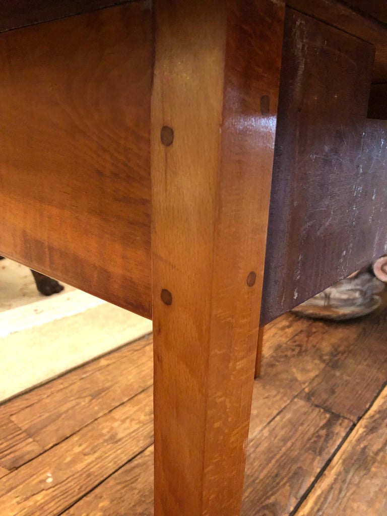 Vintage Versatile Pine Drop Leaf Pembroke Table For Sale at 1stDibs