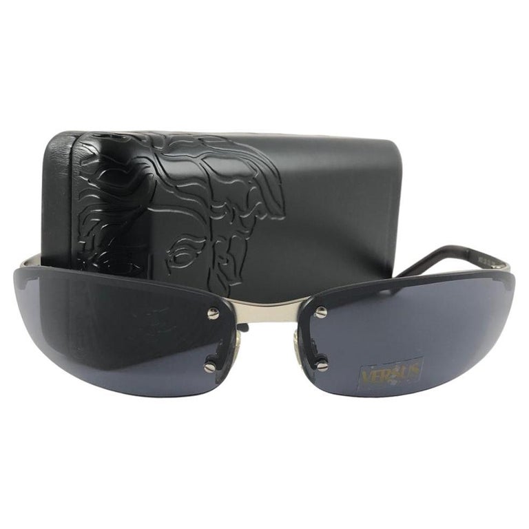 Vintage Versus Versace Mod L26 Half Frame Sunglasses 1990 display picture 1