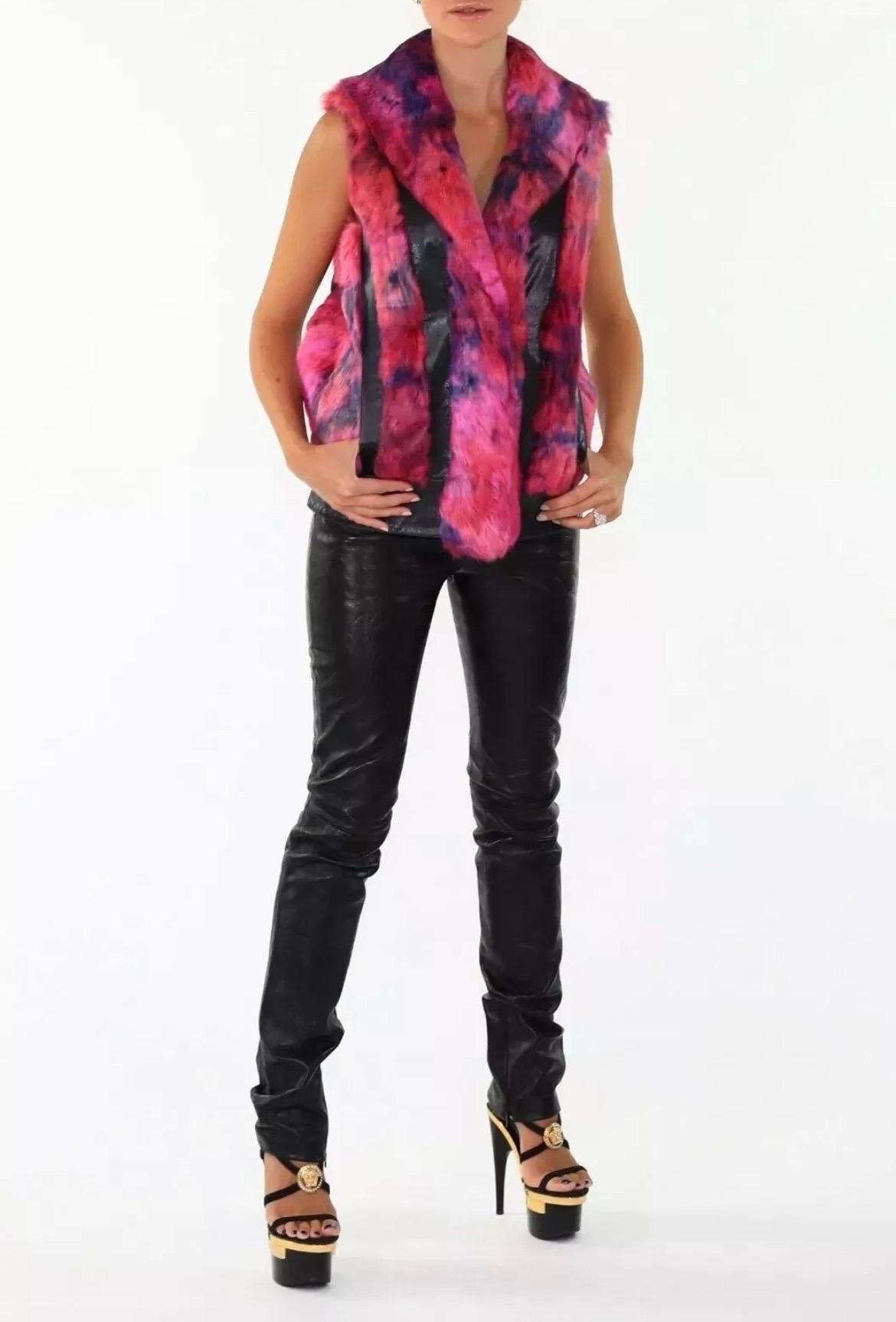 Vintage Versus Versace Pink Fur Vest Sleeveless Jacket With Black Leather For Sale 1