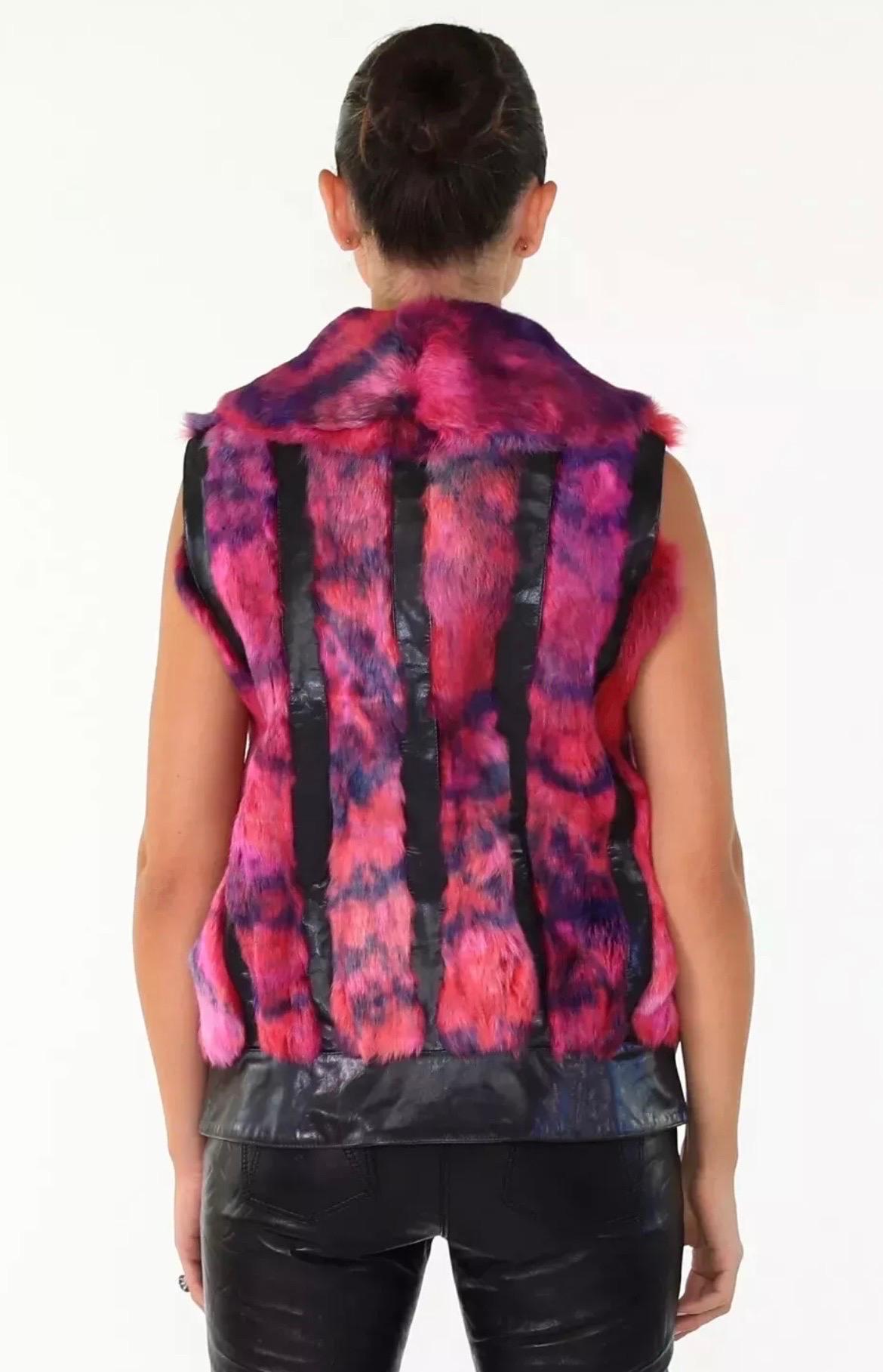 Vintage Versus Versace Pink Fur Vest Sleeveless Jacket With Black Leather For Sale 2