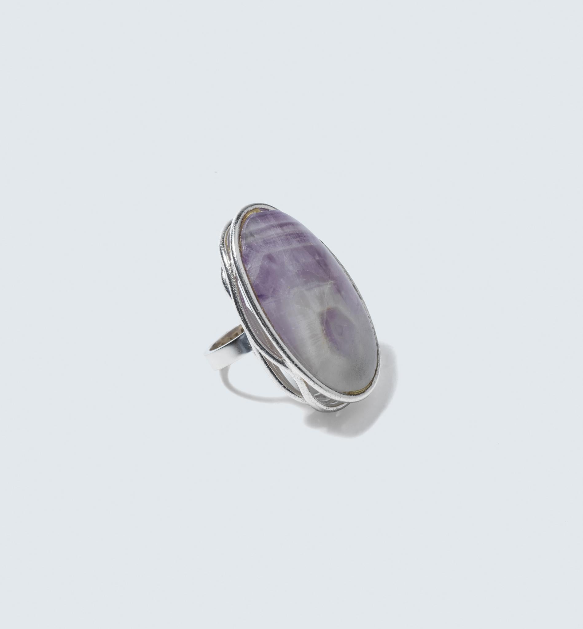 Vintage Very large Silver and Amethyst Ring made Year 1974 In Good Condition For Sale In Stockholm, SE