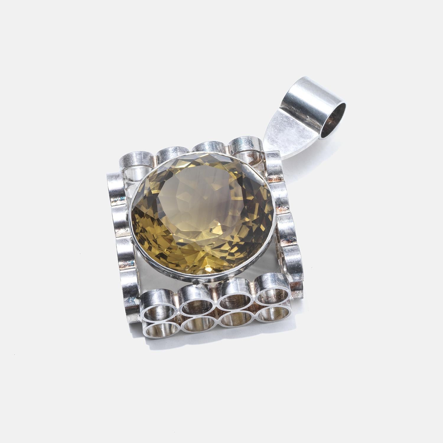 Très grand pendentif vintage en argent et citrine  Fabriqué en 1978 en vente 1