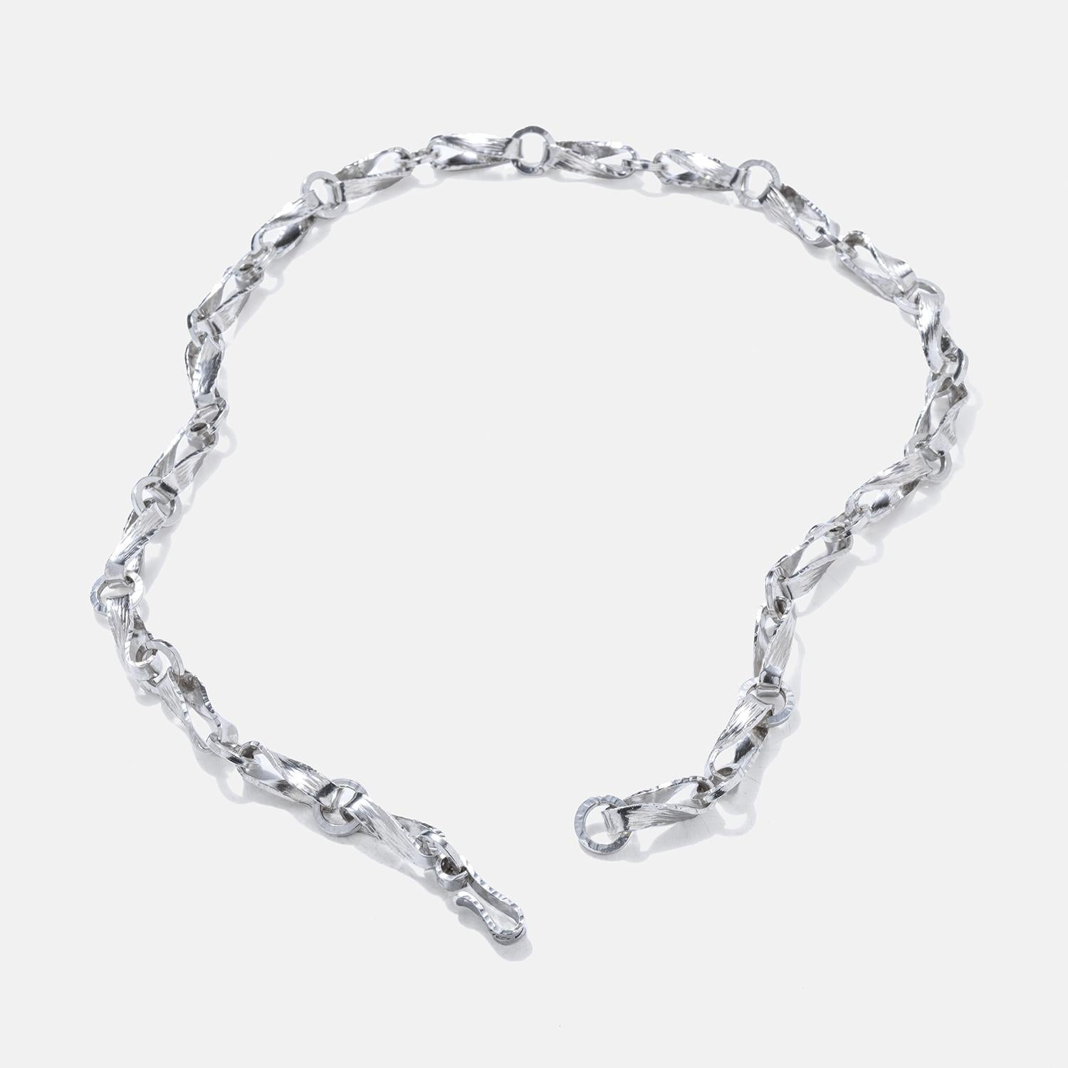 Women's or Men's Vintage very thick & heavy Silver chain by Atelier Borgila Made Year 1988 For Sale