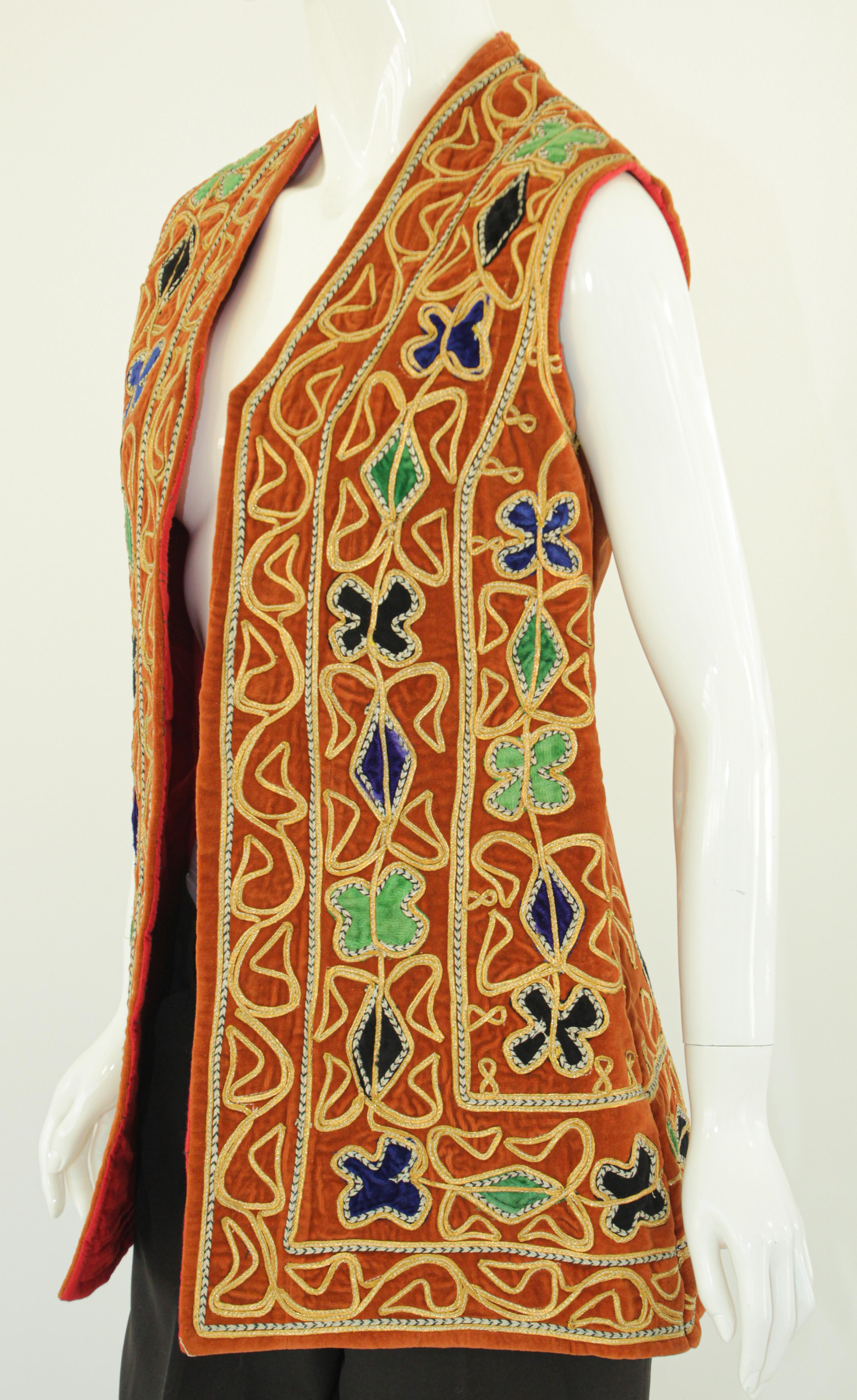 Vintage Vest Velvet Embroidered Asian Ethnic Boho Chic Jacket 1970's For Sale 1
