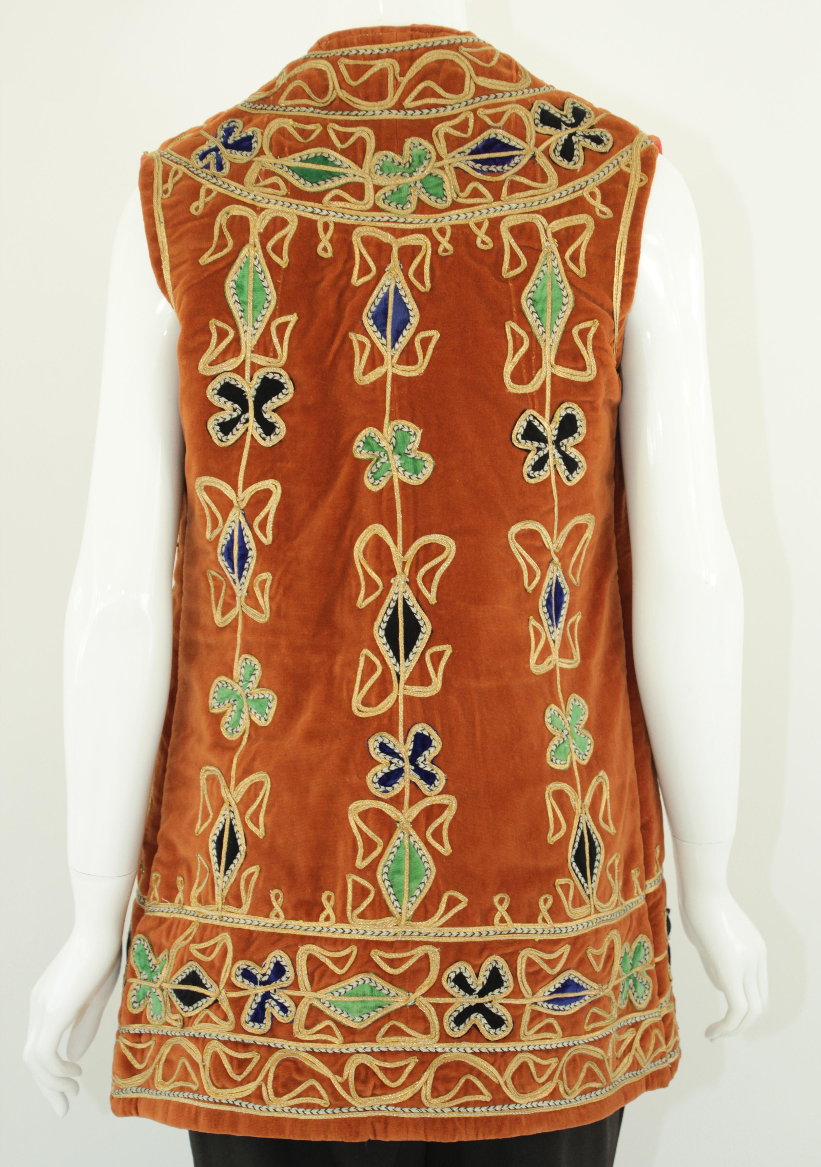 Vintage Vest Velvet Embroidered Asian Ethnic Boho Chic Jacket 1970's For Sale 2