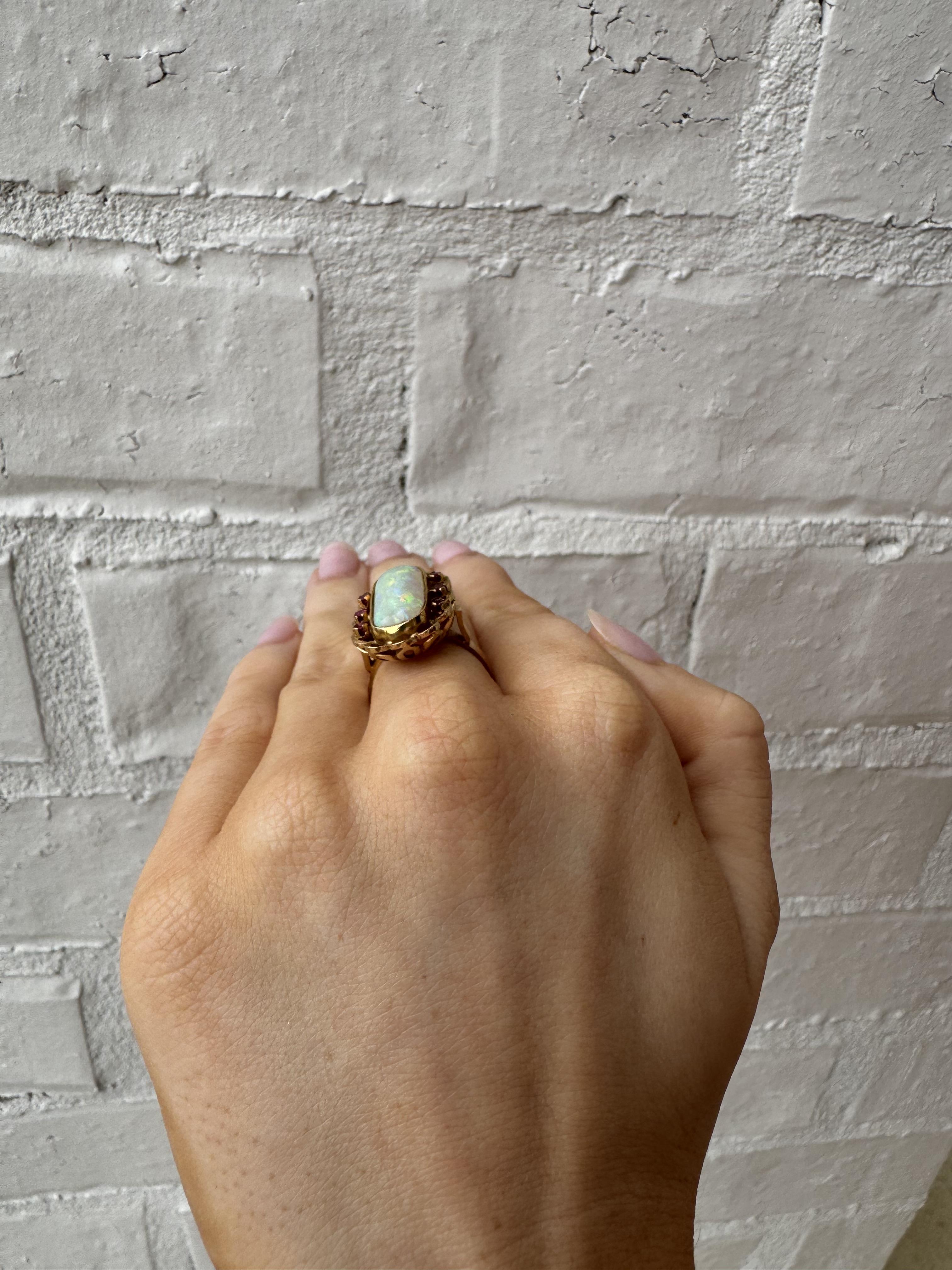 Vintage Vibrant Opal & Ruby Cocktail Ring 18K Yellow Gold In Good Condition For Sale In Montgomery, AL