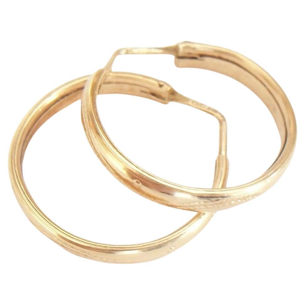 Vintage Vicenza 14K Gold Hoop Earrings, Hand Made, Italy, Mid 20th Century For Sale