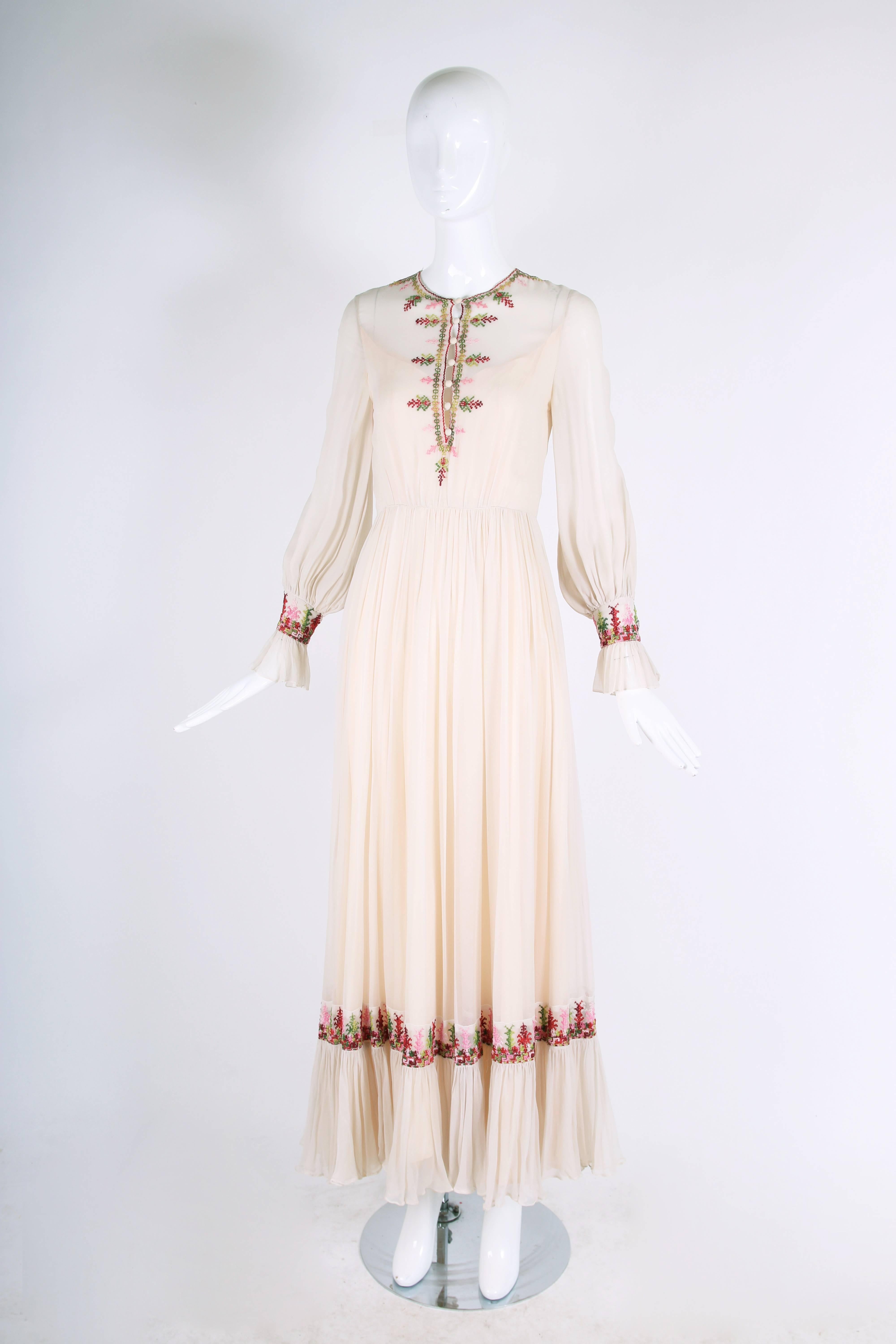 Beige Vintage Victor Costa Maxi Dress w/Embroidery