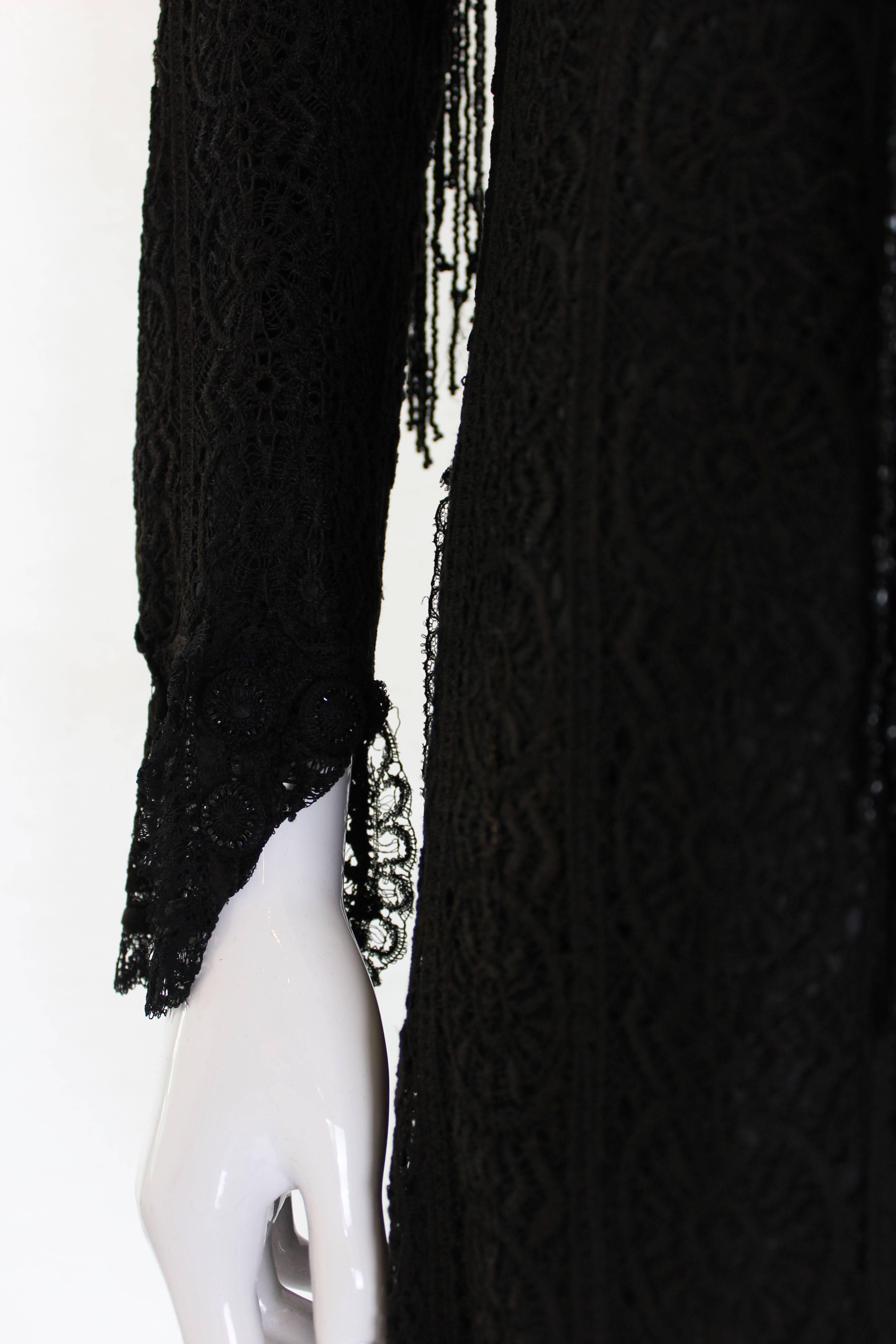 Veste victorienne vintage en dentelle noire avec perles de jais en vente 1