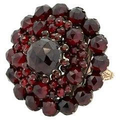 Vintage Victorian Bohemian Garnet Gold Cluster Ring Estate Fine Jewelry
