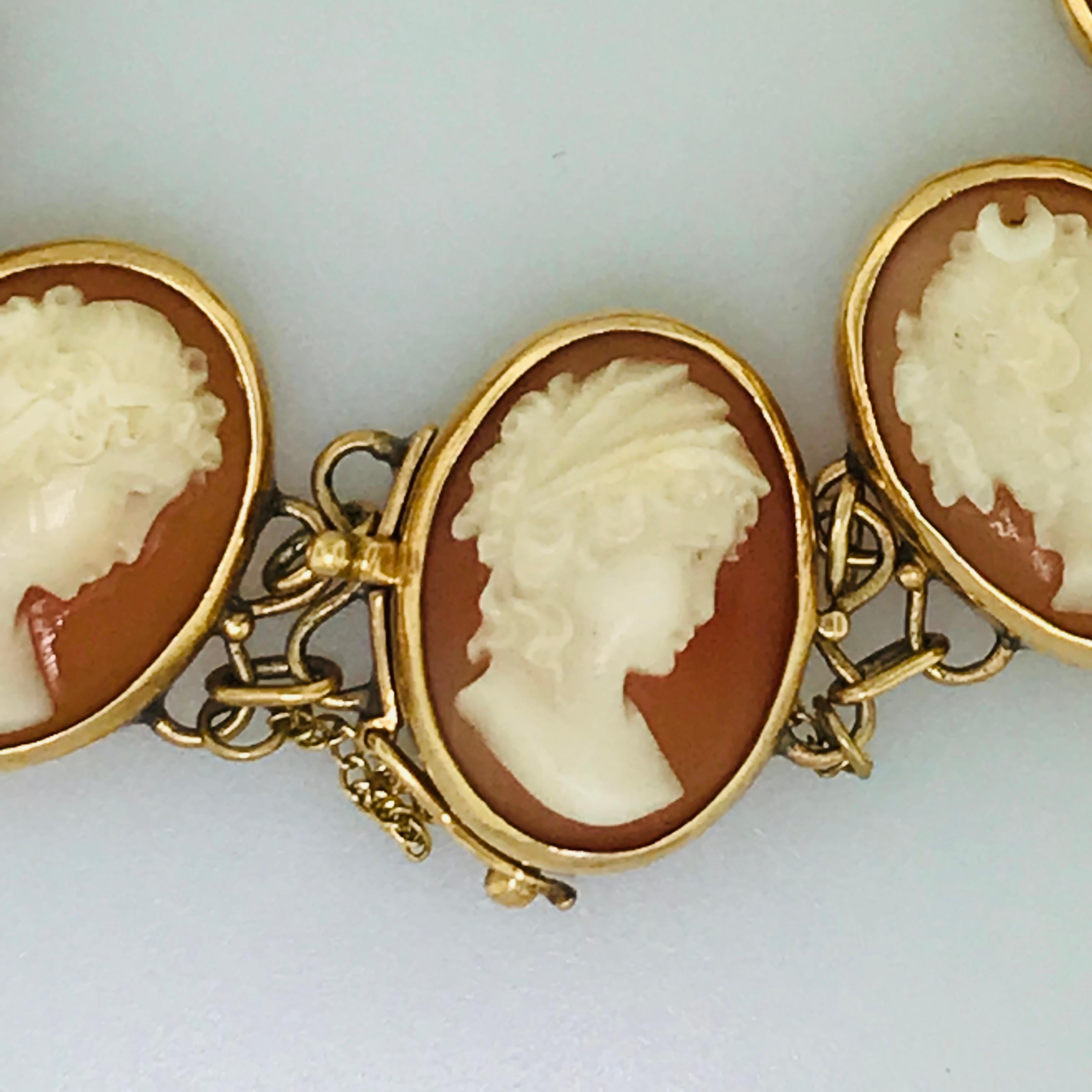 Vintage Victorian Cameo Bracelet in 14 Karat Yellow Gold and Carved Carnelian In Excellent Condition In Austin, TX