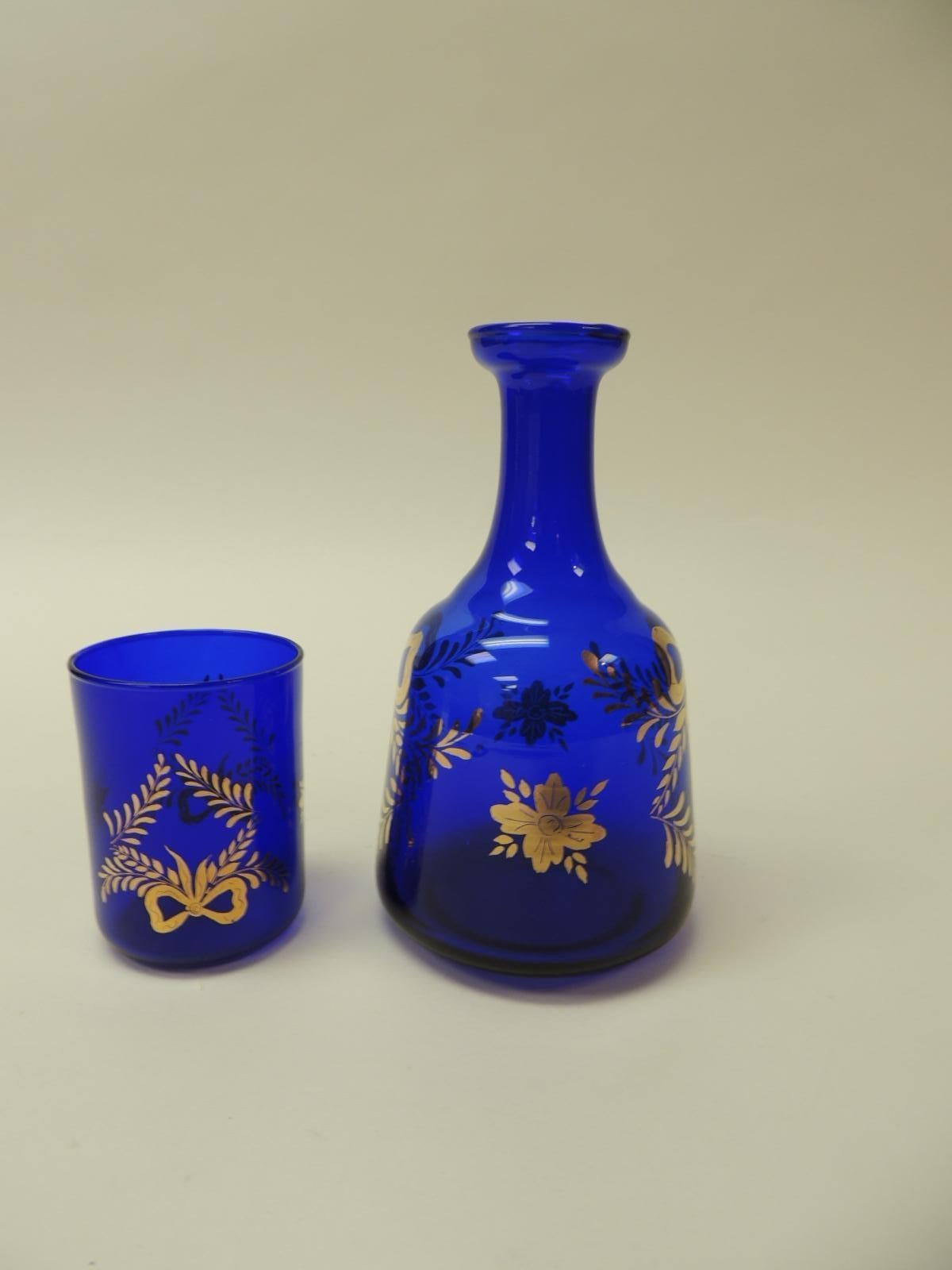 Fait main Vieille table de chevet victorienne bleu cobalt carafe à eau