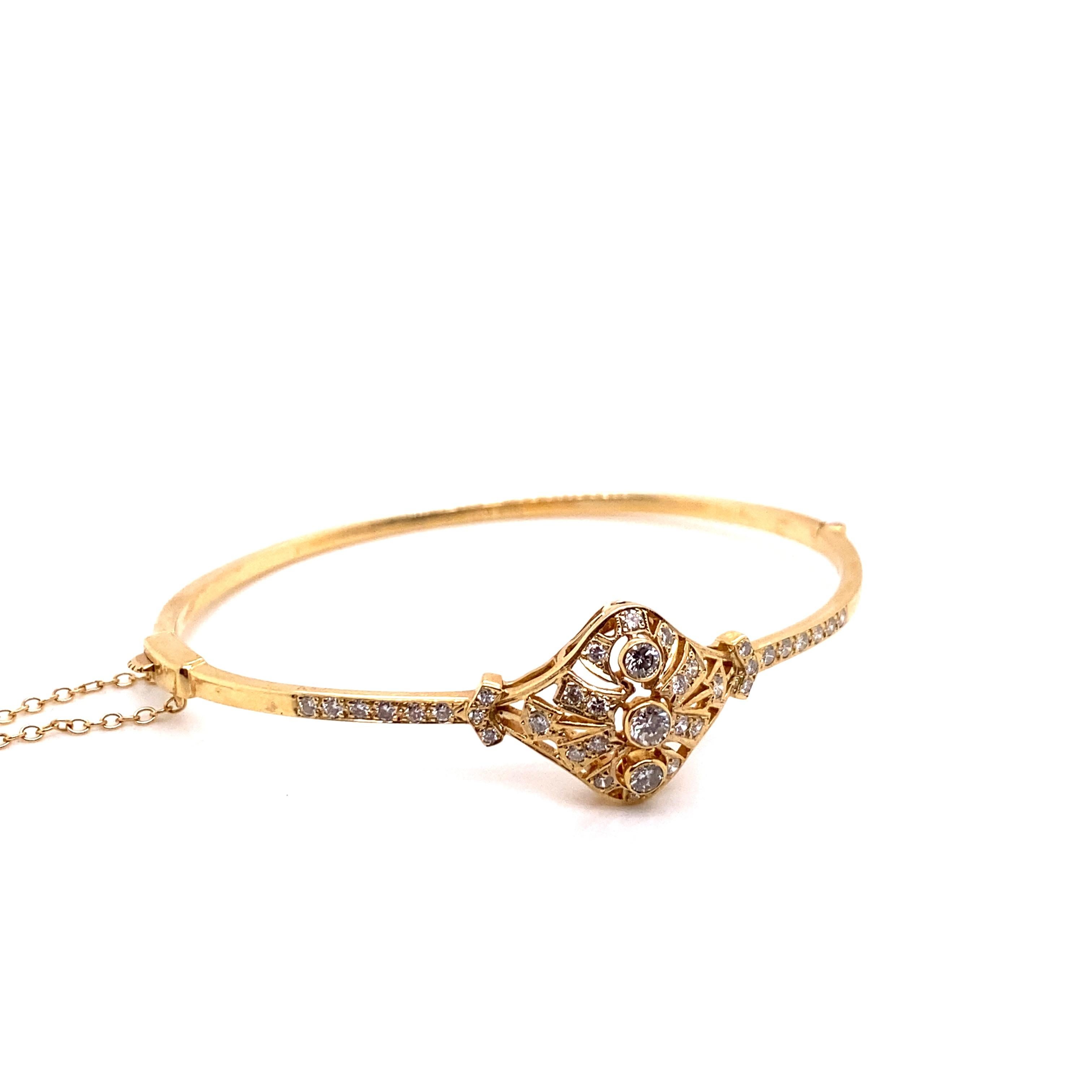 Taille brillant Bracelet jonc vintage en or jaune 14 carats, reproduction de l'époque victorienne en vente