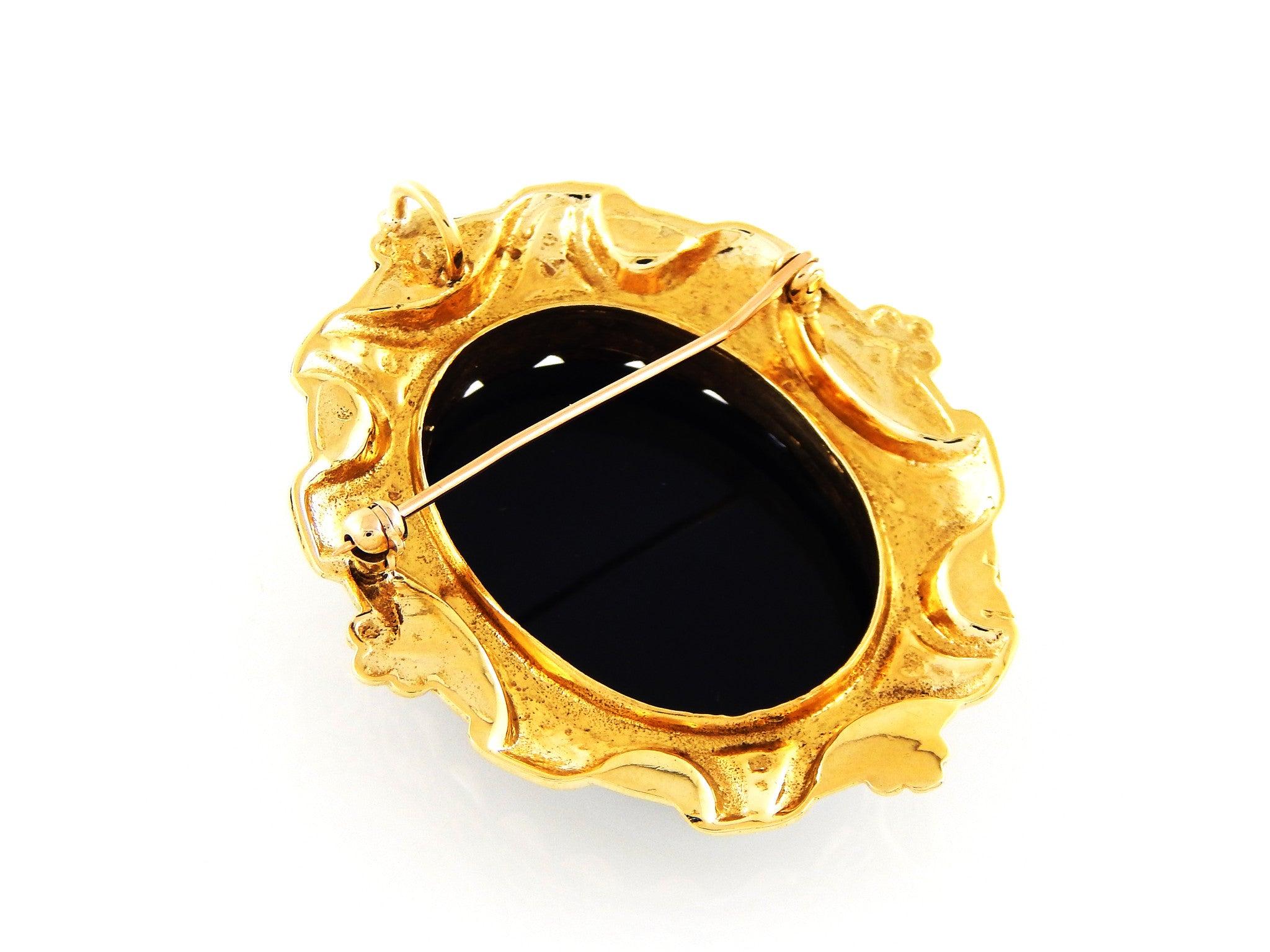 Vintage Victorian Estate Cameo Black Onyx Brooch & Earrings Set In Good Condition For Sale In New York, NY