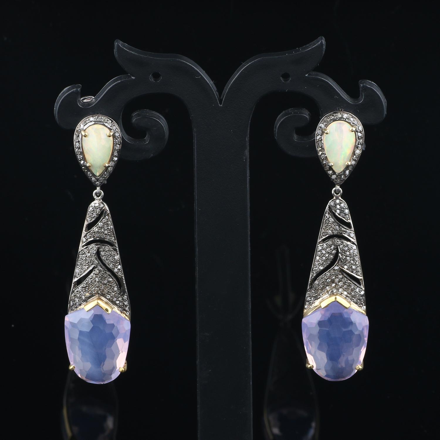 Taille ronde Pendants d'oreilles victoriens vintage en quartz lavé, opale et diamants en vente