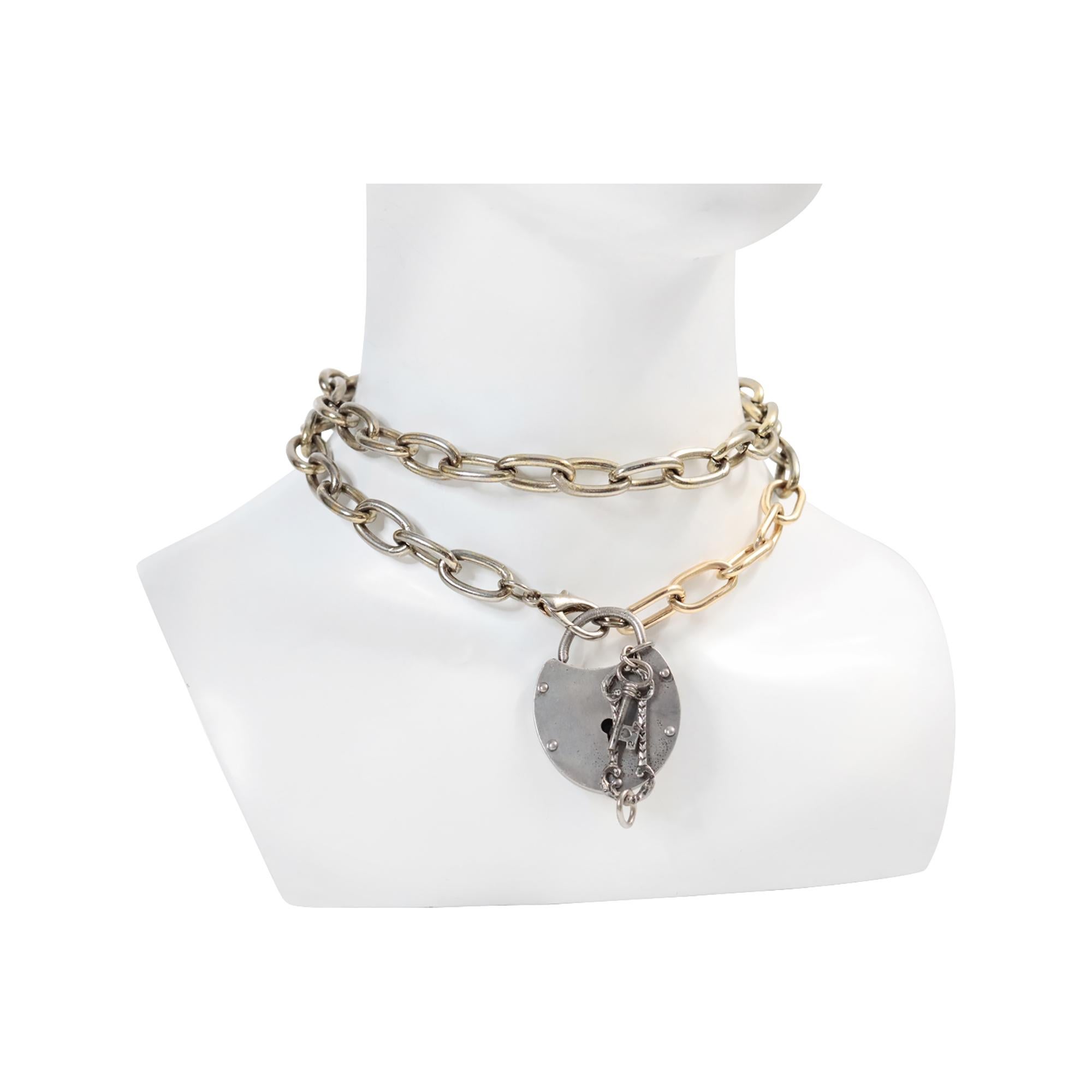 Vintage viktorianischen Schloss auf langen Link Kette für Damen oder Herren im Angebot