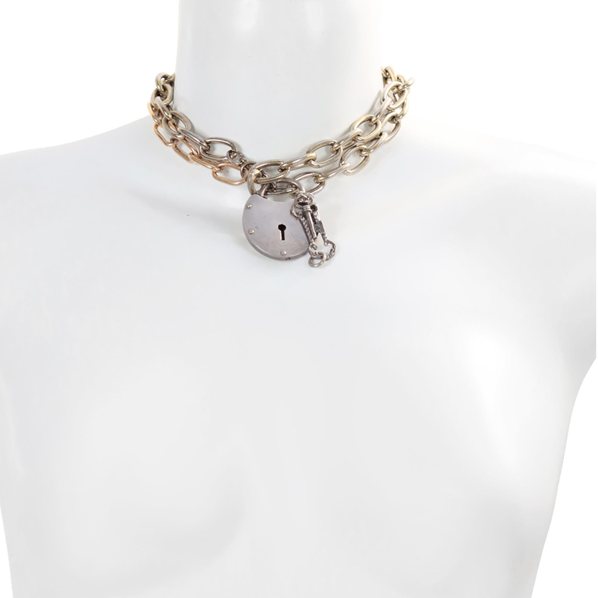 Vintage viktorianischen Schloss auf langen Link Kette im Angebot 2