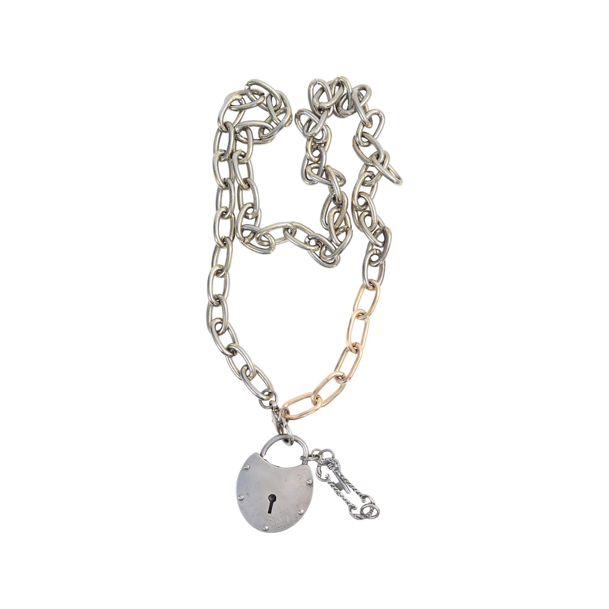 Vintage viktorianischen Schloss auf langen Link Kette im Angebot 4