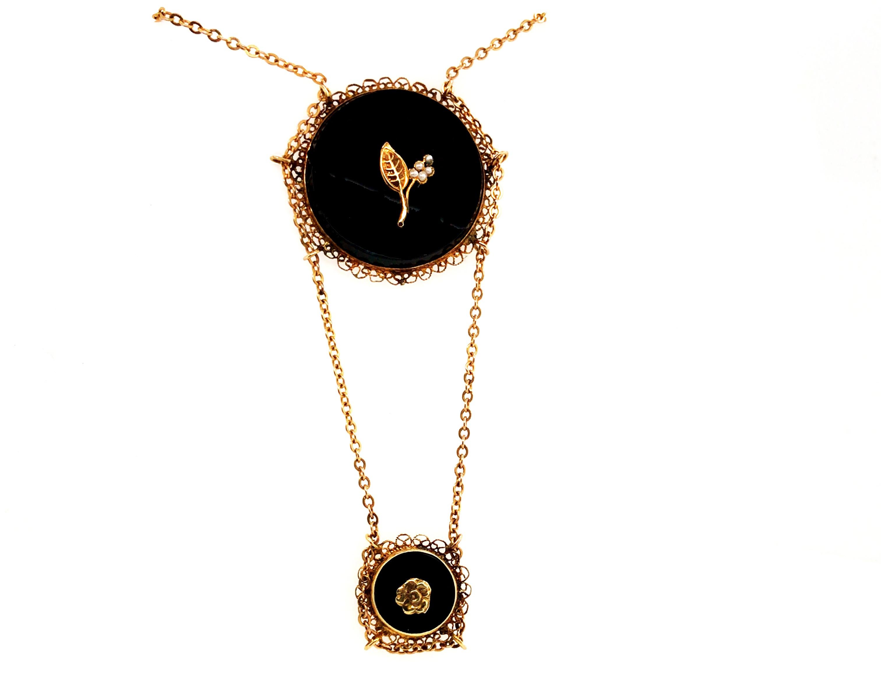 Genuine Original Antique from 1890's Vintage Victorian Onyx Pearl Necklace Double Pendant 14K Yellow Gold


Features a 25mm and 12.5mm Natural Round Onyx Gemstone

Fabulous Victorian Pendant Necklace 

A True Work of Art 

Hand Made Detailing

Solid