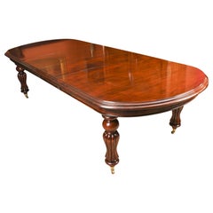 Vintage Victorian Revival Flame Mahogany Extending Dining Table Mid-20th C