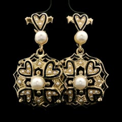 Vintage viktorianische Revival Ohrringe aus massivem Gold, Perle und blauer Emaille mit Schraubverschluss
