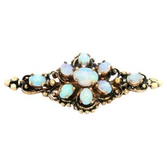 Broche de oro amarillo con cuentas de ópalo australiano de la época victoriana
