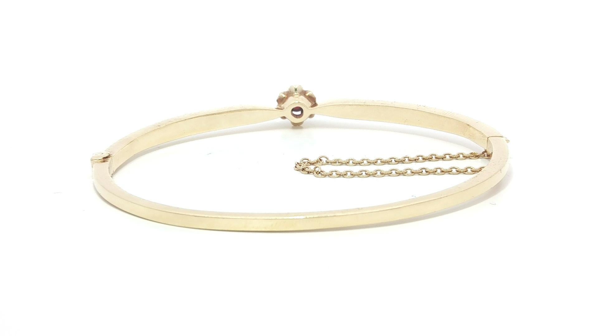 Pulsera brazalete abierta de oro amarillo con semillas de granate de la época victoriana Retro en venta