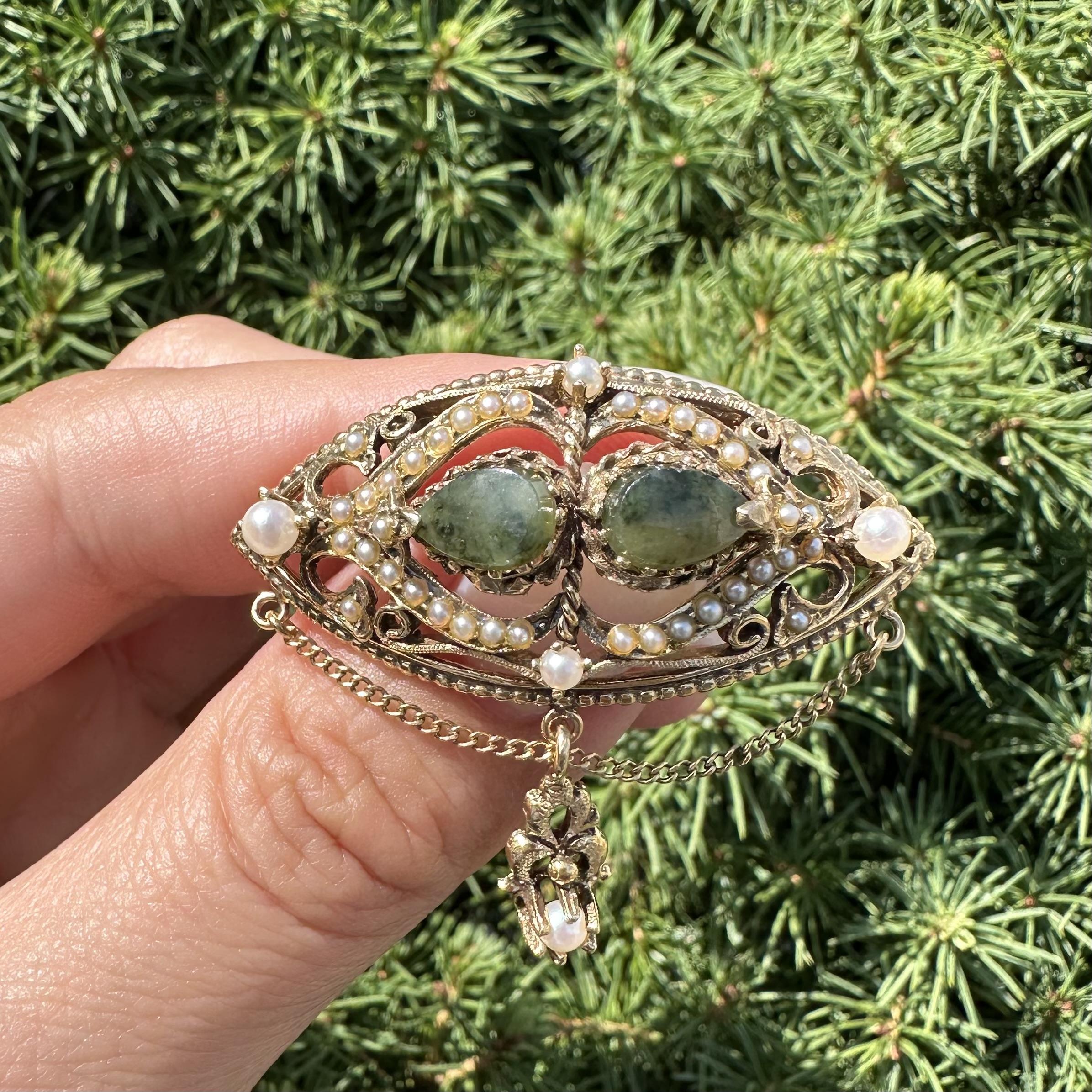 Vintage Victorian Revival Yellow Gold Jade & Pearl Dangle Pin Brooch For Sale 2