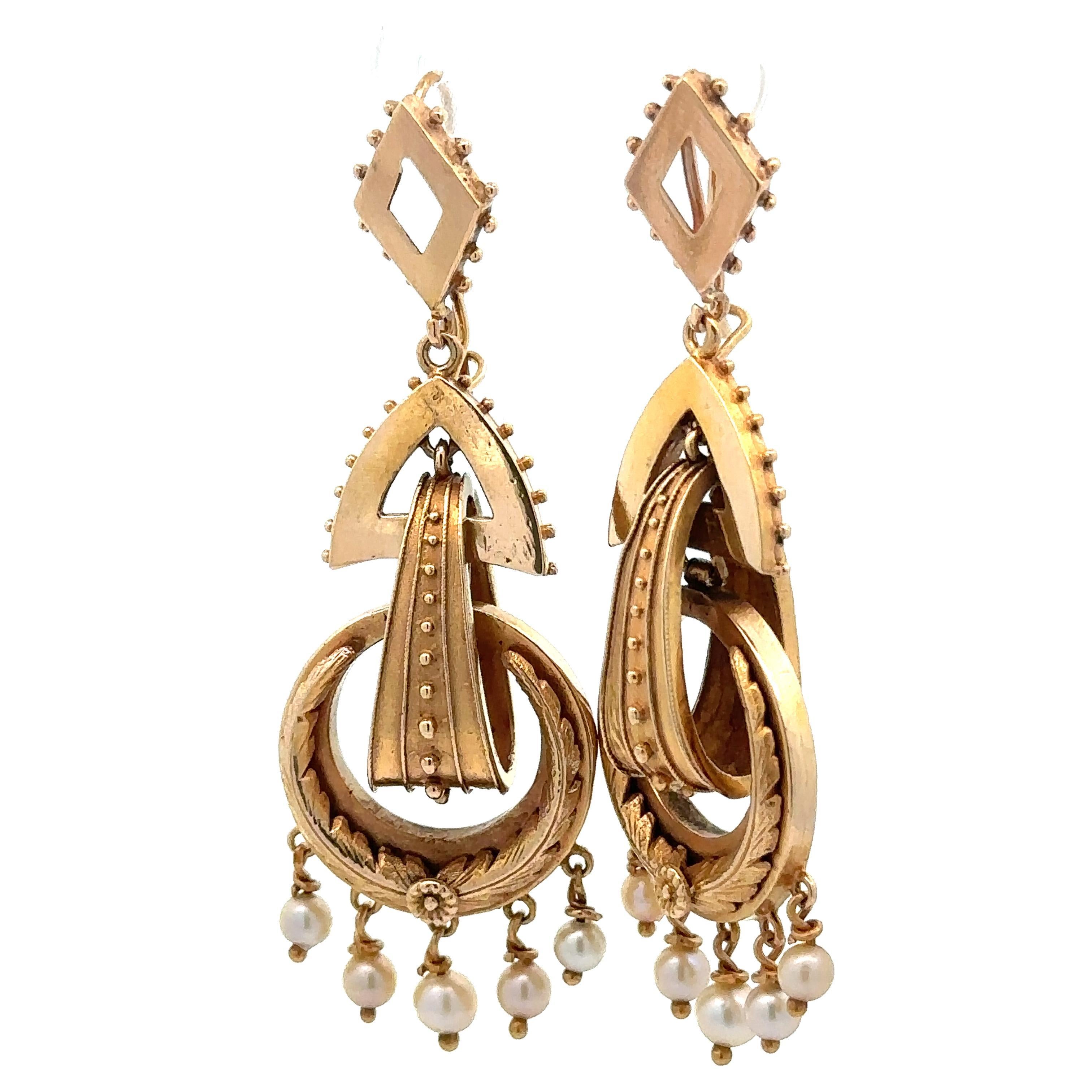 Vintage Victorian Revival Yellow Gold Pearl Wreath Beaded Dangle Drop Earring In Good Condition For Sale In Montclair, NJ