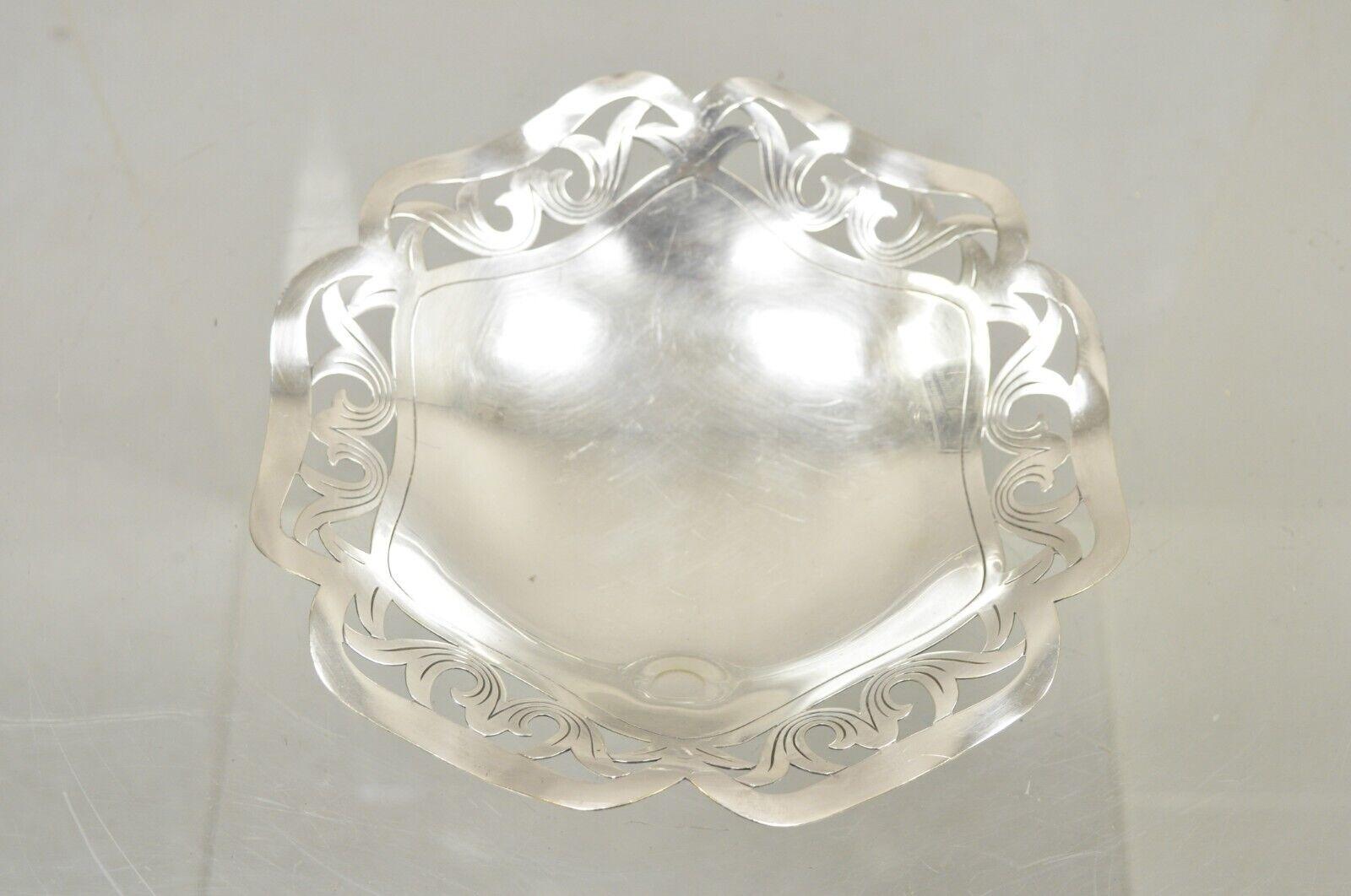 Vintage Victorian Scalloped Pierced Gallery Silver Plated Candy Trinket Dish For Sale 3
