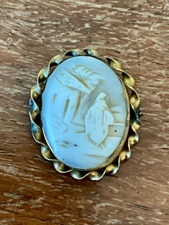 Vintage Victorian Scenic Cameo Brooch