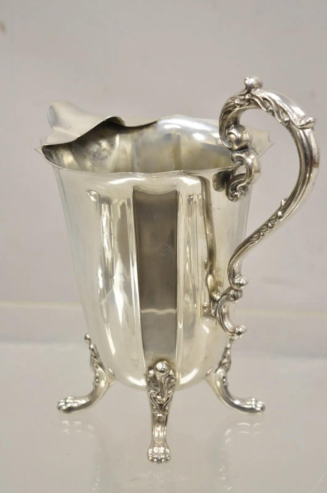 Viktorianischer versilberter, geriffelter, kannelierter Vintage-Wasserbecherkrug mit Pfotenfüßen und Fuß im Angebot 5
