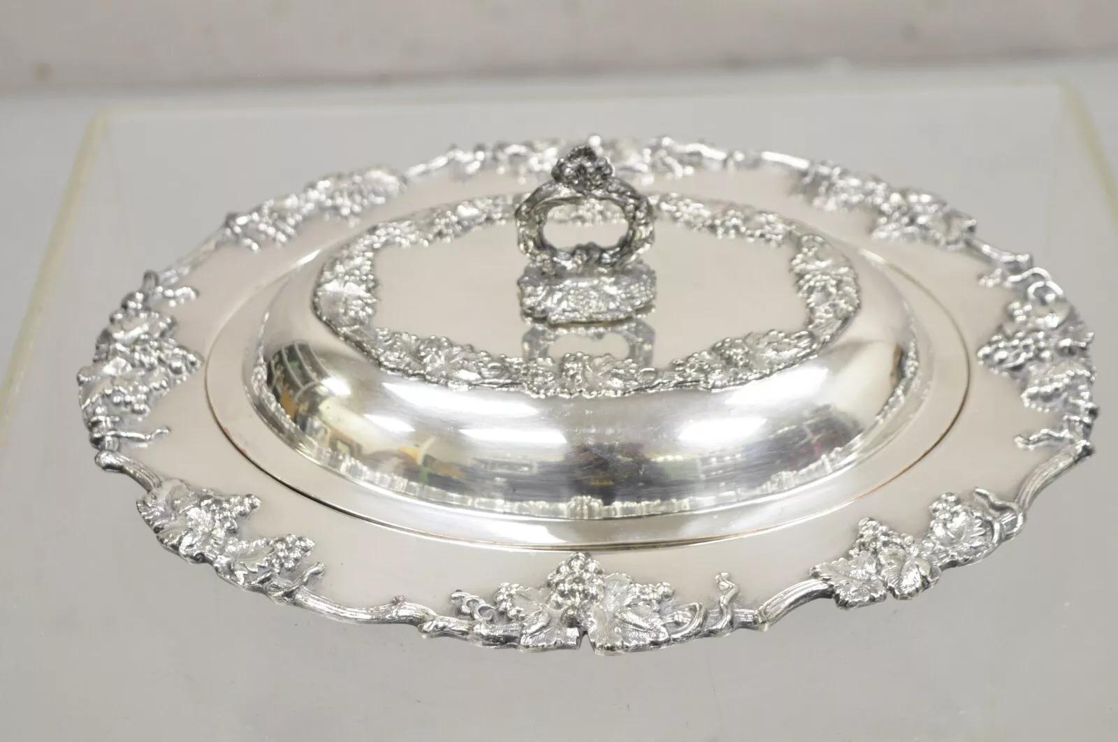 Vintage Victorian Silver Plated Oval Covered Vegetable Dish Serving Platter. Circa Mid 20th Century. Dimensions : 4,5