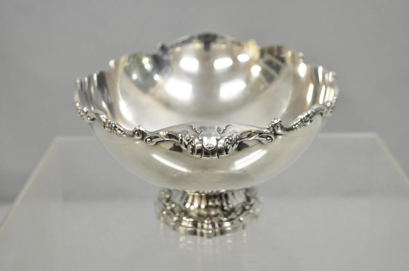 Vintage Victorian Silver Plated Oval Pedestal Centerpiece Fruit Bowl By Lunt For Sale 5