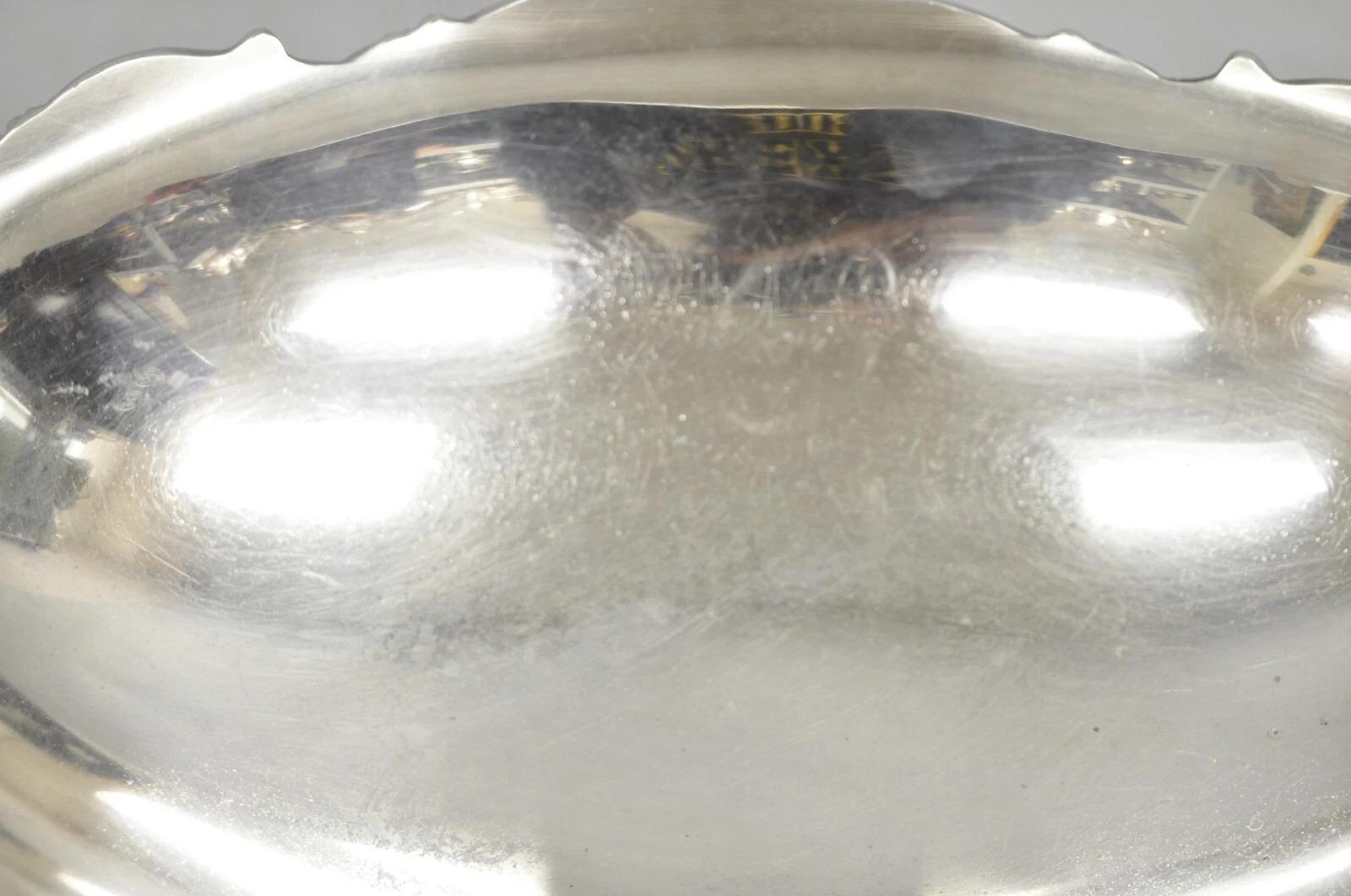 Vintage Victorian Silver Plated Oval Pedestal Centerpiece Fruit Bowl By Lunt For Sale 2
