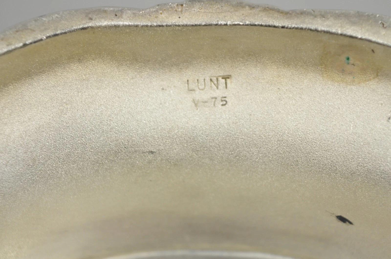 Vintage Victorian Silver Plated Oval Pedestal Centerpiece Fruit Bowl By Lunt For Sale 4