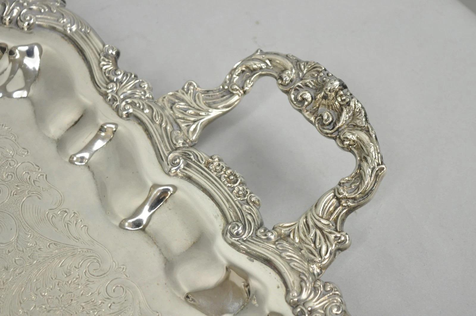 Vittoriano Vassoio da bar d'epoca vittoriano placcato in argento a due manici rettangolari con piedini in vendita