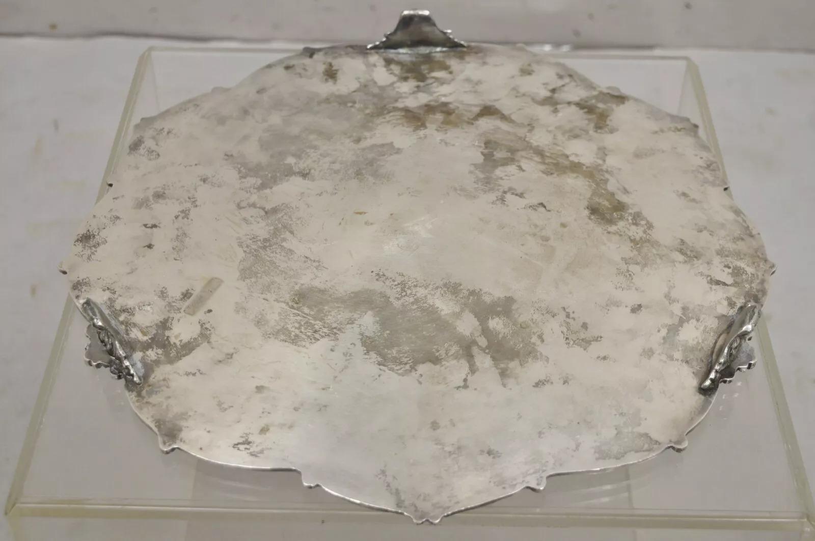 Viktorianisches versilbertes Serviertablett mit runder Wellenschliffkante im viktorianischen Stil im Angebot 4