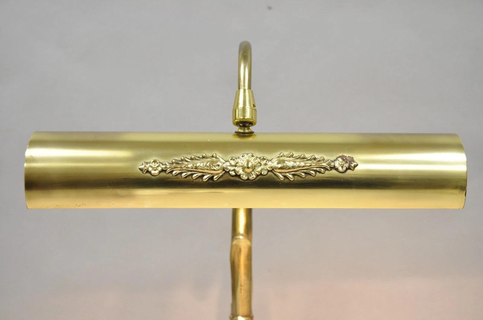 Vintage Victorian Style Brass Acanthus Scrolling Bankers Desk Table Lamp For Sale 11