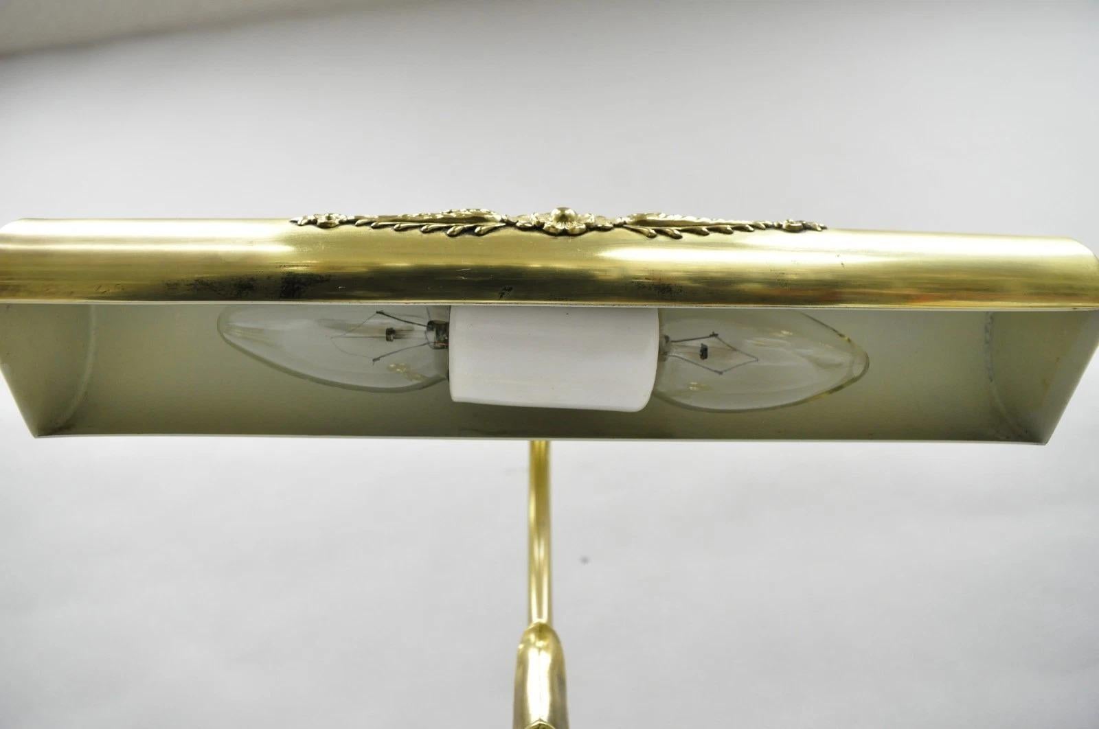 Vintage Victorian Style Brass Acanthus Scrolling Bankers Desk Table Lamp For Sale 12