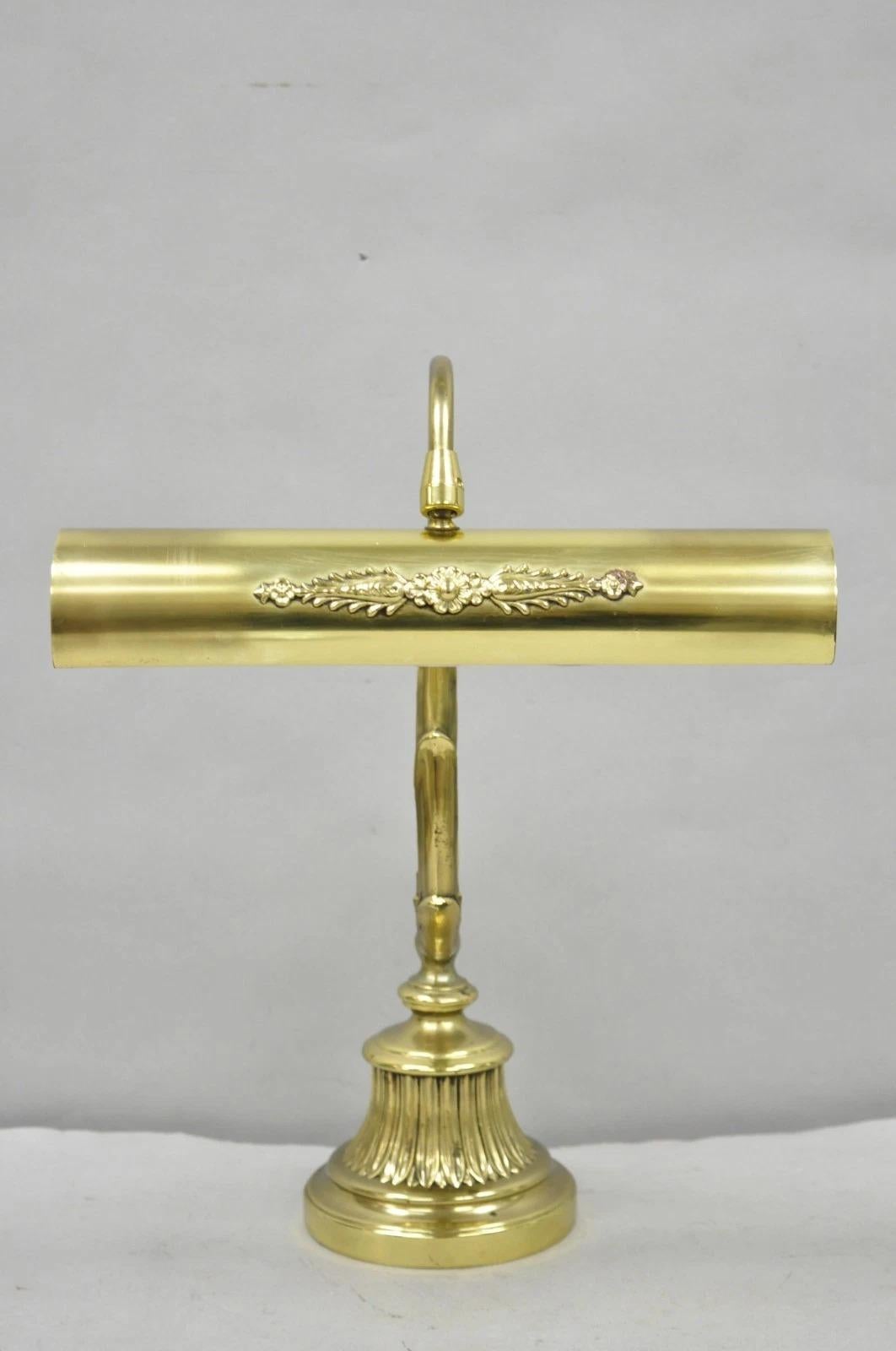 20th Century Vintage Victorian Style Brass Acanthus Scrolling Bankers Desk Table Lamp For Sale