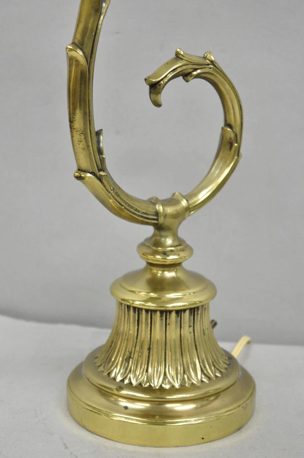 Vintage Victorian Style Brass Acanthus Scrolling Bankers Desk Table Lamp For Sale 3