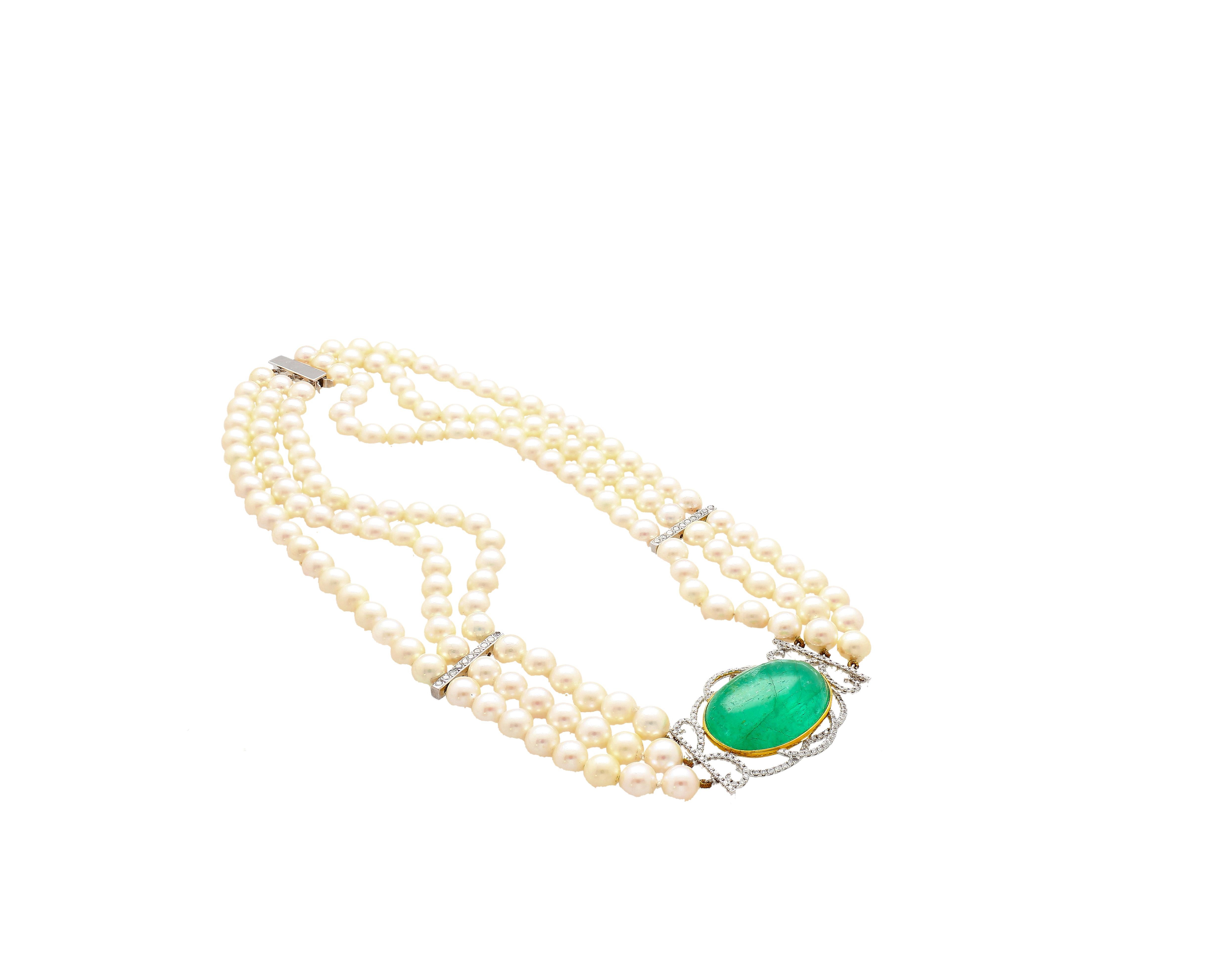 Taille cabochon Collier ras du cou vintage de style victorien avec pendentif en émeraudes et perles à 3 brins en vente