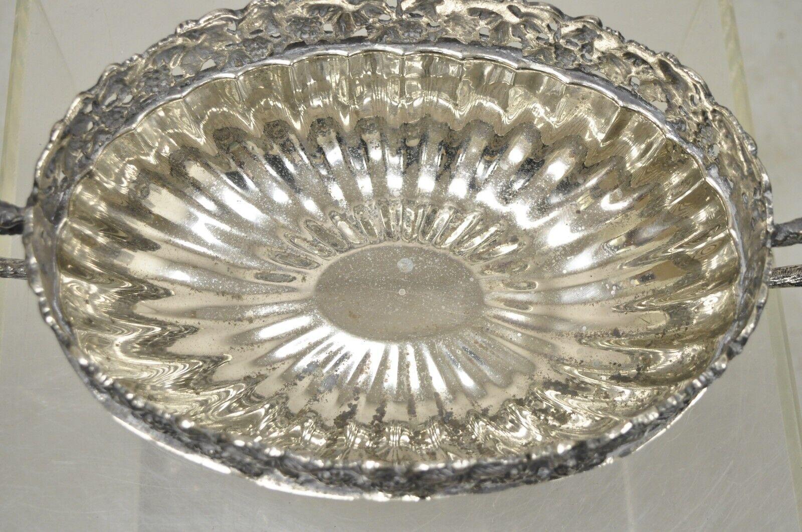 Vintage Victorian Style Grapevine Silver Plated Oval Twin Handle Fruit Bowl For Sale 2