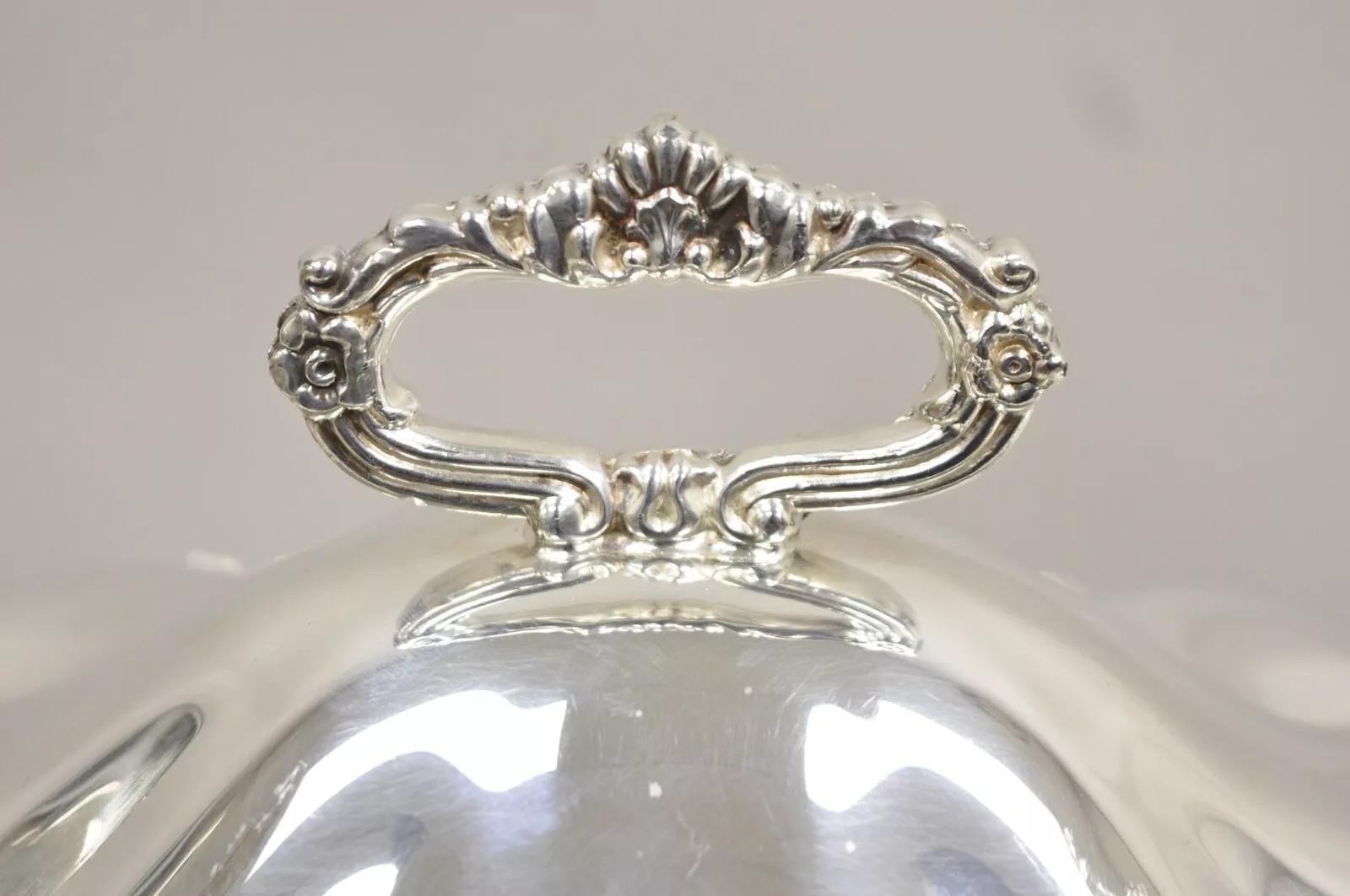 Inconnu Vieux buffet anglais de style victorien plaqué argent en vente